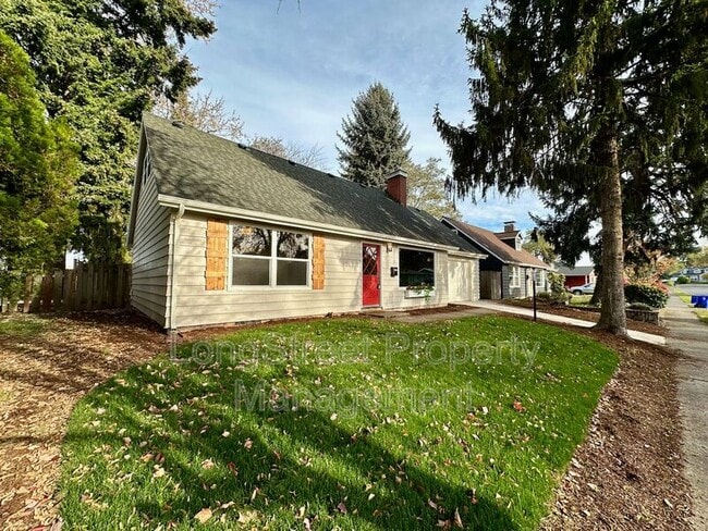 8820 N Seward Ave in Portland, OR - Building Photo - Building Photo