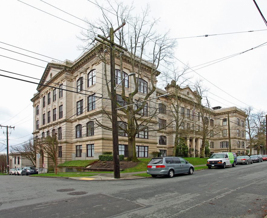 Queen Anne High School in Seattle, WA - Foto de edificio