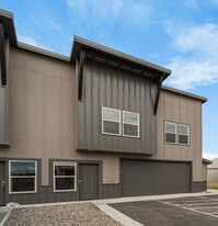 81 Old Yellowstone Trail in Three Forks, MT - Building Photo