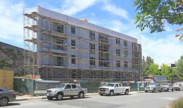 Riviera Family Apartments in Walnut Creek, CA - Foto de edificio - Building Photo