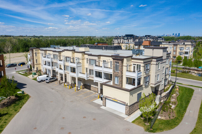 320 Quarry Villas SE in Calgary, AB - Building Photo - Building Photo