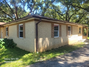 6590 Dewrell Square in Pensacola, FL - Building Photo - Building Photo
