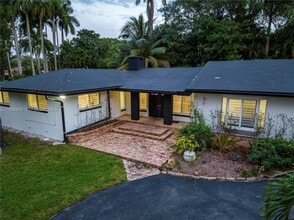 2100 SW 28th Way in Fort Lauderdale, FL - Building Photo - Building Photo