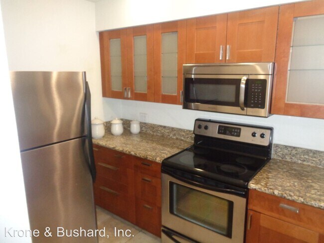 7932 Mission Center Ct in San Diego, CA - Building Photo - Building Photo