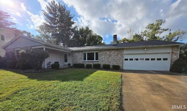 property at 1632 Sycamore Ct