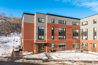 Garfield Square Apartments in Duluth, MN - Building Photo - Building Photo
