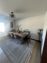 2322 Parkwood Ct in Santa Rosa, CA - Foto de edificio - Building Photo