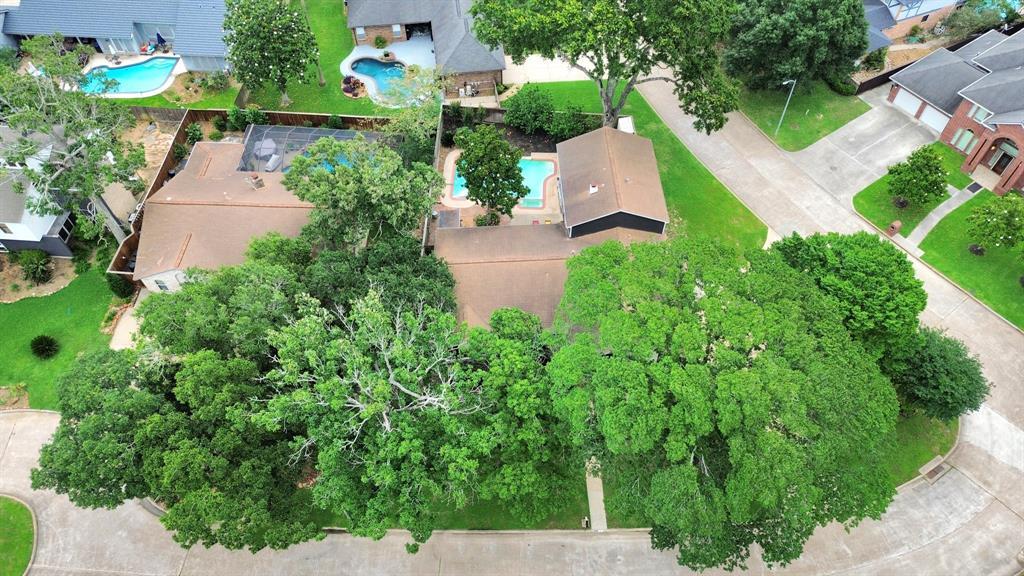19510 Shady Cove Ln in Humble, TX - Foto de edificio