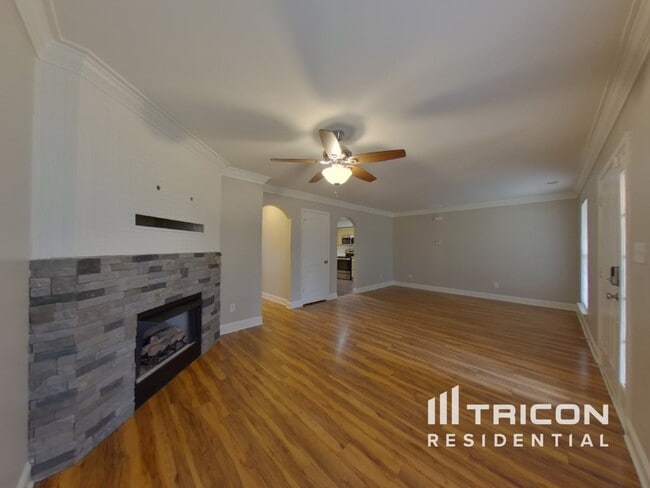 126 Valley Glen Dr in Troutman, NC - Building Photo - Building Photo
