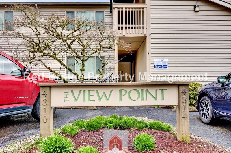 4314 S View Point Ter in Portland, OR - Building Photo