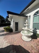 105 NW 123rd Ave in Miami, FL - Building Photo - Building Photo