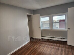 8 Beacon St in Nashua, NH - Building Photo - Building Photo