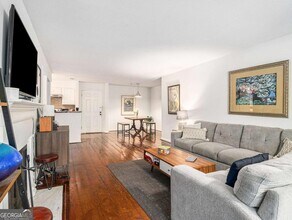 3307 Pine Heights Dr NE in Atlanta, GA - Building Photo - Building Photo