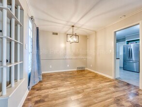 3737 NW 17th St in Oklahoma City, OK - Building Photo - Building Photo