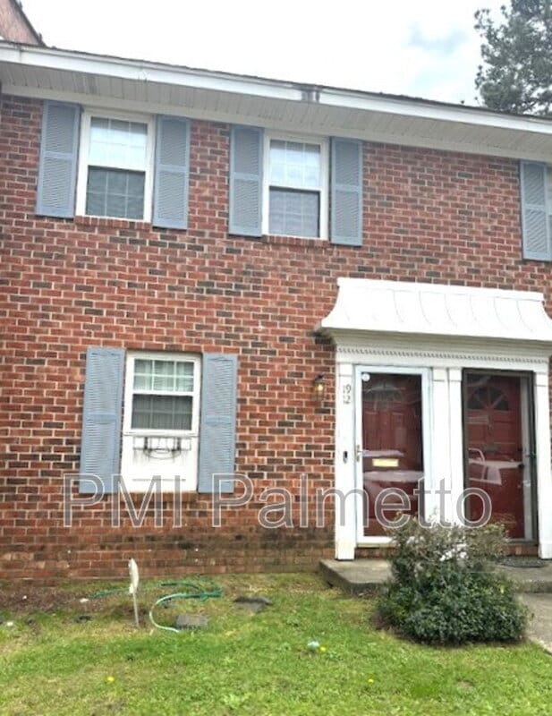 property at 1912 Ashford Ln