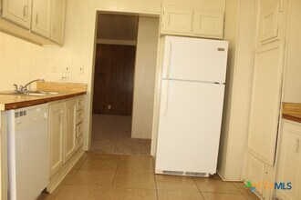 1301 Anna Lee Dr in Killeen, TX - Building Photo - Building Photo