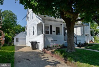 31 W Whitlock Ave in Winchester, VA - Building Photo - Building Photo