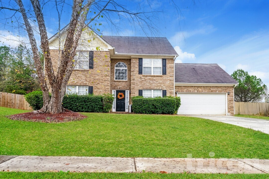 35 Trelawney Ln in Covington, GA - Foto de edificio