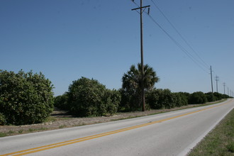 Shady Oaks Apartments in Winter Haven, FL - Building Photo - Building Photo