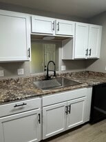 Mountain Boulevard in Ozark, MO - Building Photo