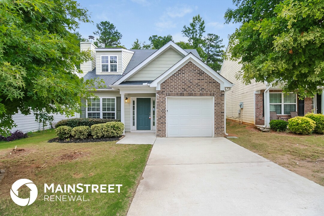 4648 Raven Wood Loop in Union City, GA - Building Photo