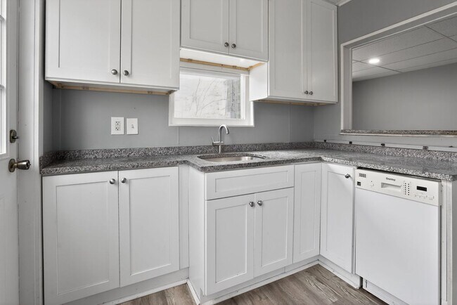 217 Reifert St in Pittsburgh, PA - Building Photo - Building Photo