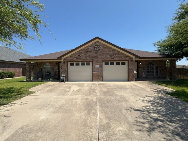 property at 4701 Autumn Valley Dr