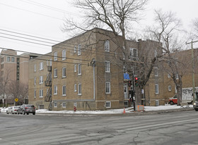 4895 de la Côte-Sainte-Catherine Apartments