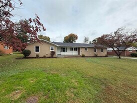 516 Claremoor Ave in Bowling Green, KY - Building Photo