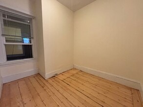 55 Joy St, Unit 1 in Boston, MA - Foto de edificio - Building Photo