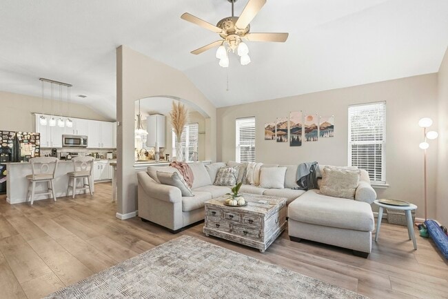 9706 Gold Rush Springs Dr in Tomball, TX - Building Photo - Building Photo