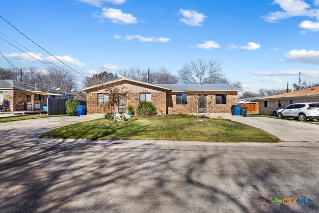 property at 222 Redbud Ln