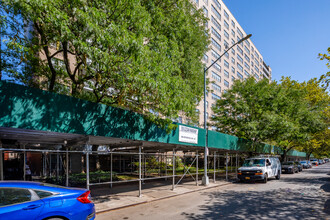 Caton Towers in Brooklyn, NY - Foto de edificio - Building Photo