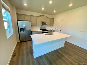 9935 Ceylon Ct in Commerce City, CO - Building Photo - Building Photo