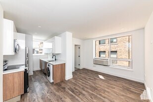 1555 W Hollywood Ave, Unit 53-314 in Chicago, IL - Building Photo
