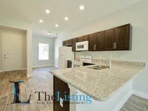 406 Albatross Ct in Poinciana, FL - Building Photo - Building Photo