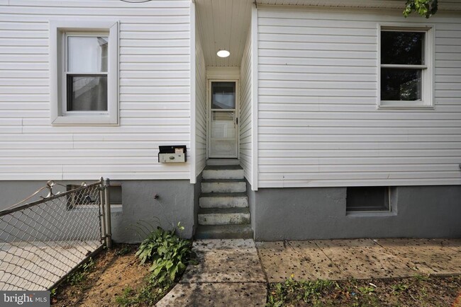 property at 32 Willis Ave