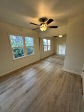 6634 Gaviota Ave, Unit Large Unit in Van Nuys, CA - Building Photo - Building Photo