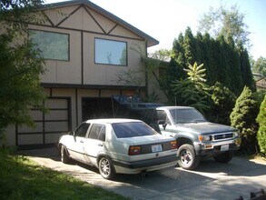 3912 E Hartson Ave in Spokane, WA - Building Photo - Building Photo