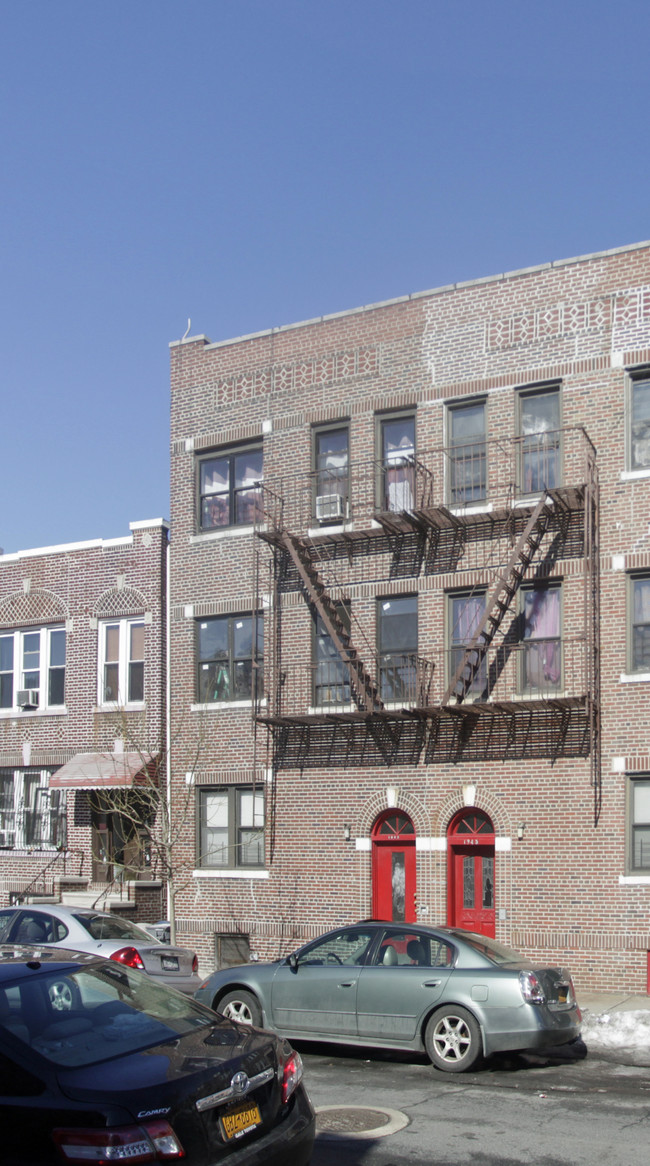 1945 Gleason Ave in Bronx, NY - Building Photo - Building Photo