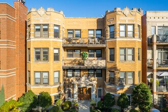 4715 N Malden St in Chicago, IL - Foto de edificio - Building Photo