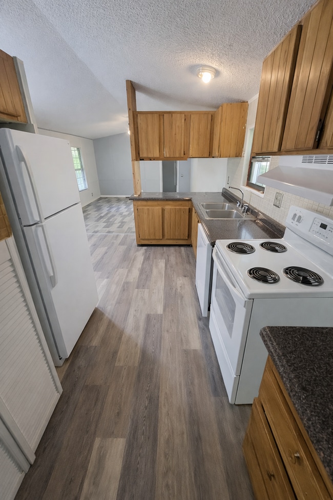 18640 SE 22nd Ln in Silver Springs, FL - Building Photo - Building Photo