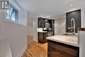 62-62 Dovercourt Rd in Toronto, ON - Building Photo - Building Photo