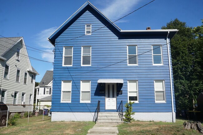 property at 14 Holbrook St