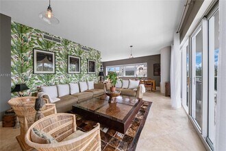 6103 Aqua Ave in Miami Beach, FL - Building Photo - Building Photo