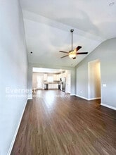 1009 Echo Rdg Rd in Columbia, TN - Foto de edificio - Building Photo