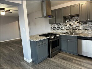 3915 Cll Tereon in Las Vegas, NV - Building Photo - Building Photo