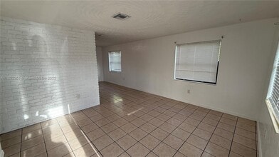 3651 SW 60th Terrace in Miramar, FL - Building Photo - Building Photo