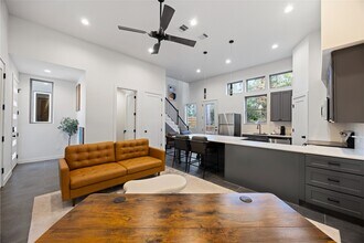 13111 Wild Orchid Ln in Cypress, TX - Building Photo - Building Photo