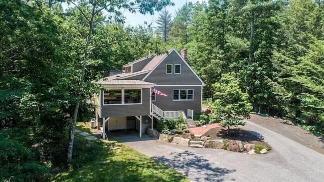 property at 18 Winter Hills Ln